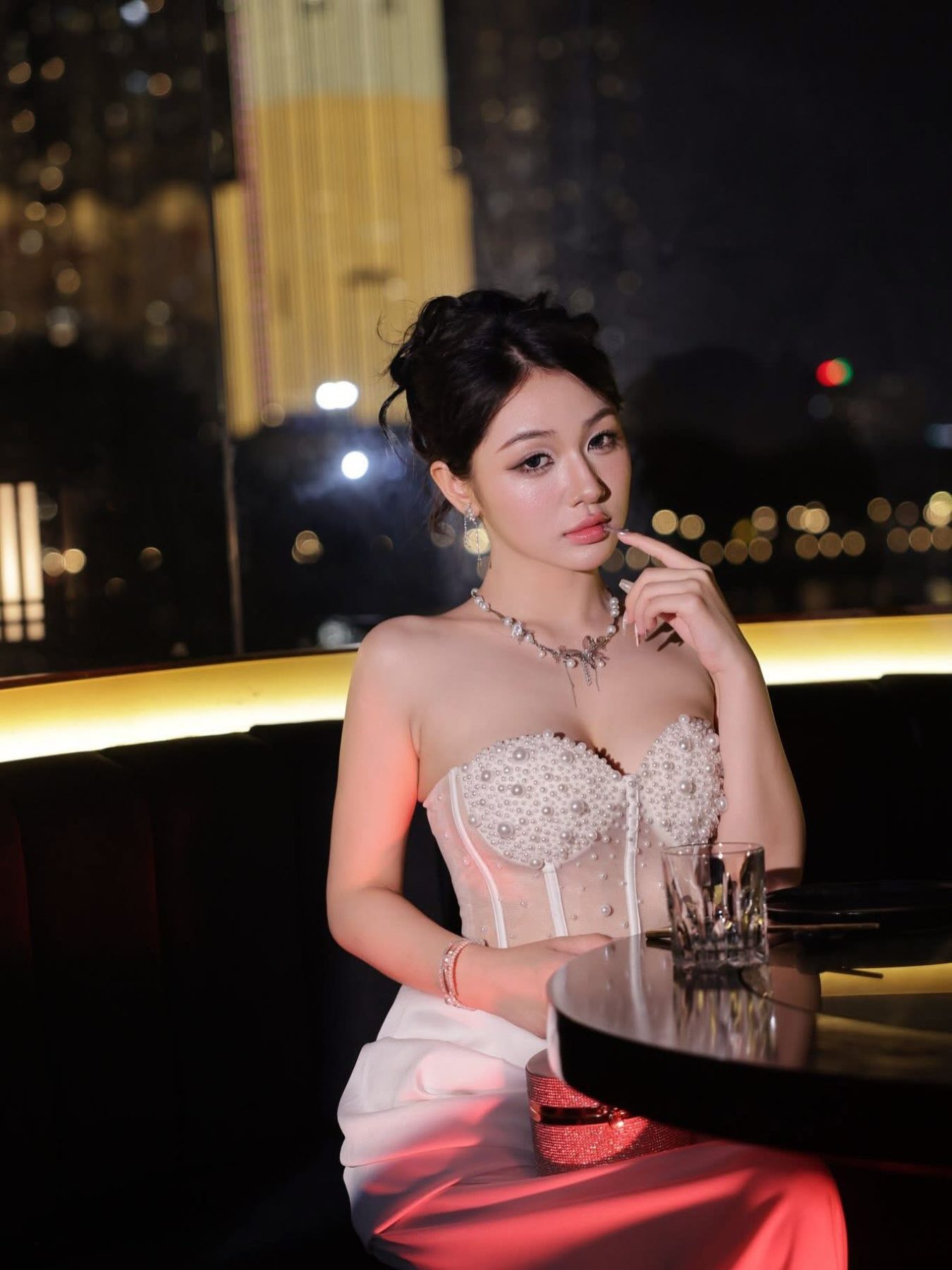 Gia đình Trần Hà Linh - Chưa có nhiều dữ liệu xác thực về danh tính bố mẹ Gia đình Trần Hà Linh - Chưa có nhiều dữ liệu xác thực về danh tính bố mẹ