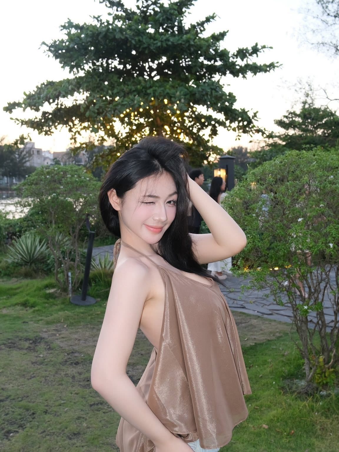 Trần Hà Linh có người yêu chưa - Chưa công khai không đồng nghĩa với không có