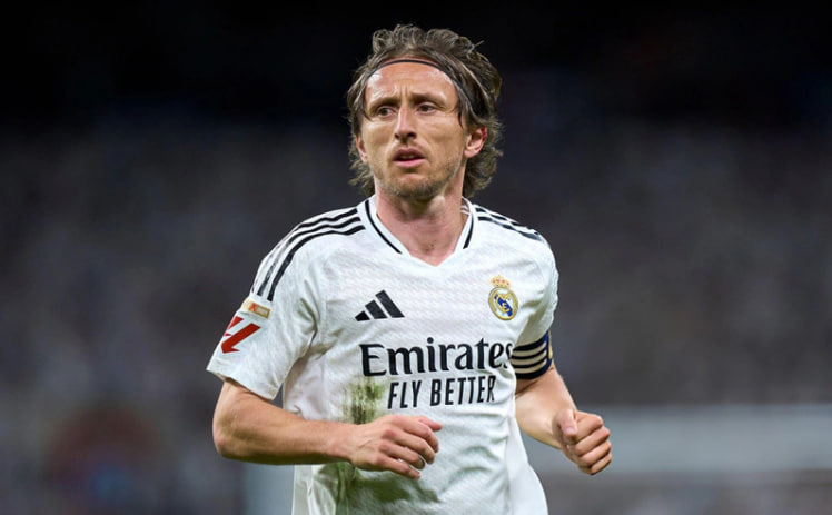 Luka Modrić giai đoạn khẳng định tên tuổi tại giải ngoại hạng Anh