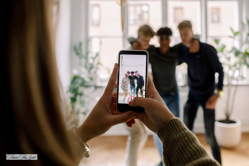 Cách quay video TikTok bằng điện thoại - Camera trước hay camera sau Cách quay video TikTok bằng điện thoại - Camera trước hay camera sau